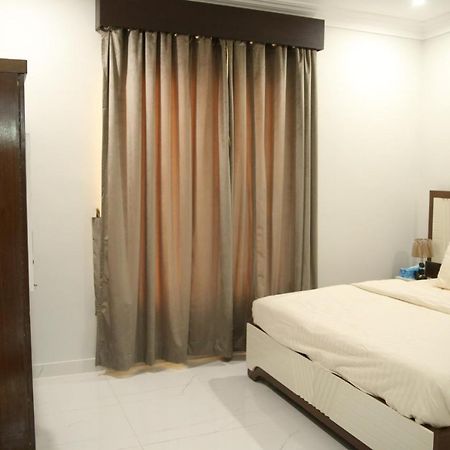 Al Rasheed Apartments Second Floor Apartment Karachi Eksteriør bilde